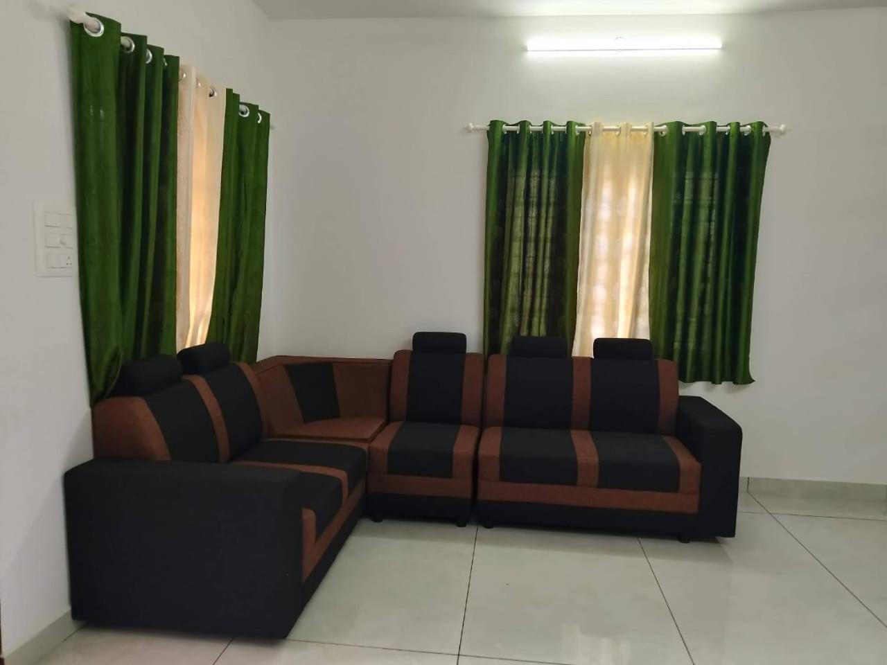 טקאדי Ashvis Cottage מראה חיצוני תמונה